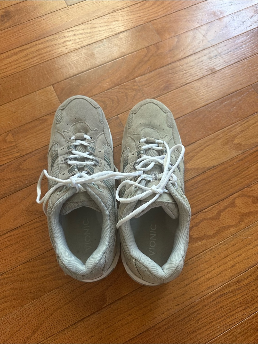 Gray Vionic Men’s Walker Shoes size 9.5– excellent condition! - Picture 2 of 8